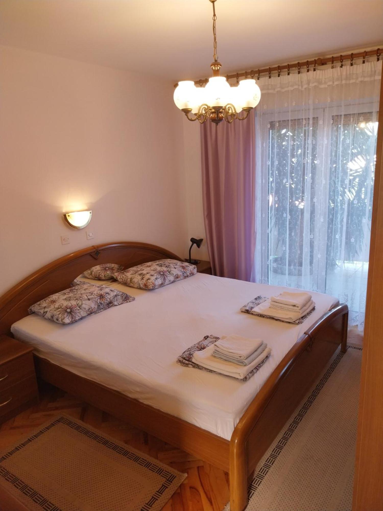 Ljubica Apartments And Rooms Supetarska Draga Exteriér fotografie